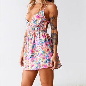 White Fox Boutique Meet You There Playsuit Romper Watercolour Pink Blue Floral M